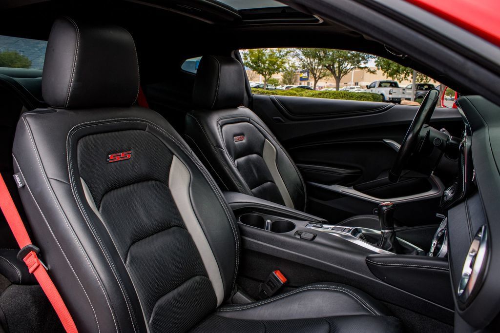 Used 2023 Chevrolet Camaro SS RWD image 24