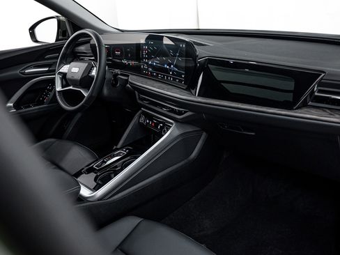 Certified 2025 Audi Q5 Premium Plus w/ Premium Plus image 11