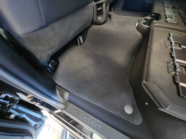Used 2025 RAM 2500 Big Horn AWD/4WD image 42