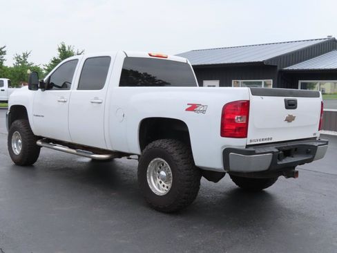 Used 2008 Chevrolet Silverado 2500 LTZ w/ Suspension Package, Off-Road AWD/4WD image 4