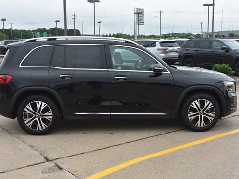 Used 2024 Mercedes-Benz GLB 250 image 4