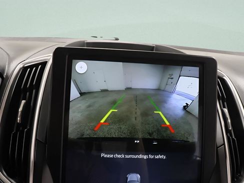 Used 2024 Ford Edge SEL image 12