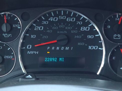 Used 2024 GMC Savana 2500 w/ Driver Convenience Package RWD image 25