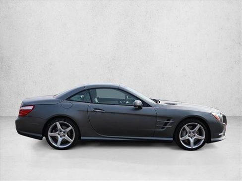 Used 2013 Mercedes-Benz SL 550 image 4