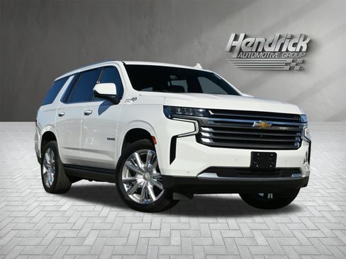 Used 2021 Chevrolet Tahoe High Country w/ Premium Package image 2