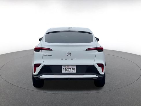 Used 2025 Buick Envista Preferred image 12