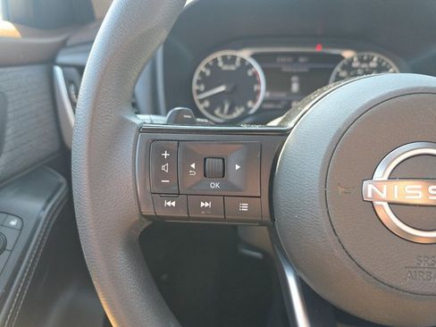 Used 2023 Nissan Rogue SV image 20