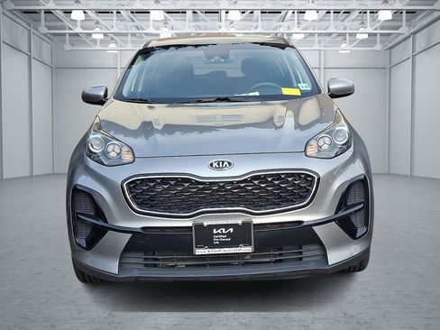 Used 2020 Kia Sportage LX FWD image 2