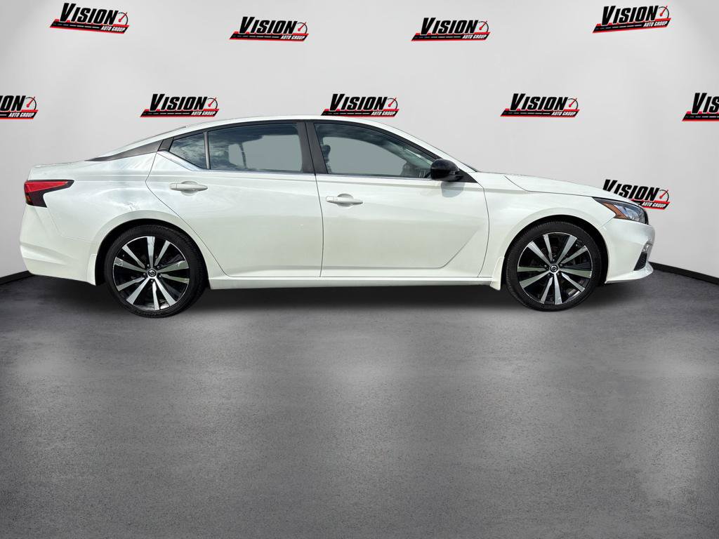 Used 2019 Nissan Altima 2.5 SR FWD image 4