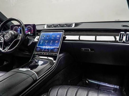 Used 2023 Mercedes-Benz S 500 4MATIC w/ AMG Line image 18