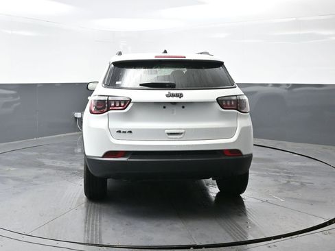 New 2026 Jeep Compass Latitude w/ Sun and Sound Group image 8