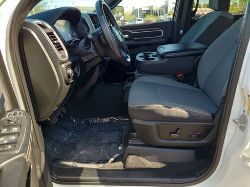 Used 2024 RAM 3500 Big Horn AWD/4WD image 19