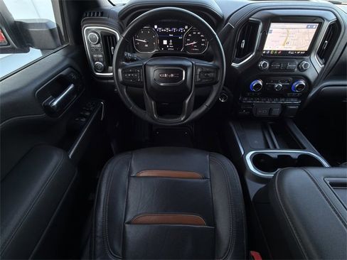 Certified 2022 GMC Sierra 2500 AT4 w/ AT4 Premium Plus Package image 11