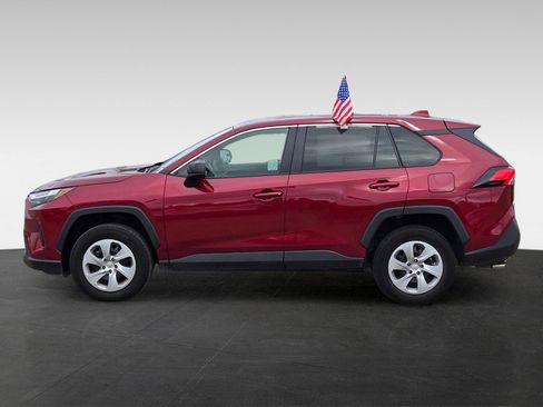 Used 2024 Toyota RAV4 LE image 7