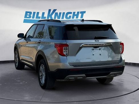 Used 2024 Ford Explorer XLT w/ Equipment Group 202A AWD/4WD image 3