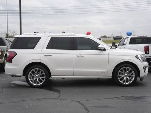 Used 2019 Ford Expedition Platinum image 17