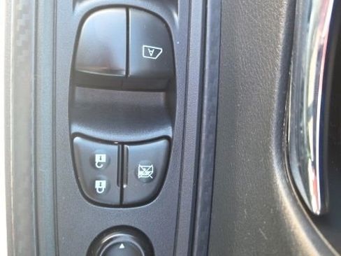 Used 2021 Nissan Versa SV image 19