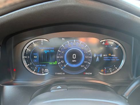 Used 2016 Cadillac Escalade Luxury AWD/4WD image 14