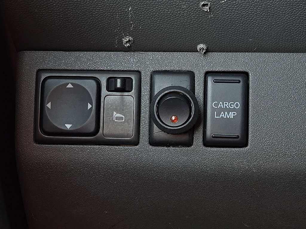 Used 2008 Nissan Frontier SE w/ SE Value Truck Pkg RWD image 15