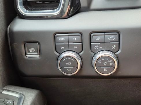 Certified 2023 GMC Sierra 1500 Denali w/ Denali Reserve Package AWD/4WD image 36