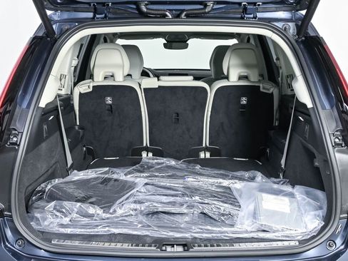 Used 2026 Volvo XC90 T8 Ultra w/ Protection Package Premier AWD/4WD image 32