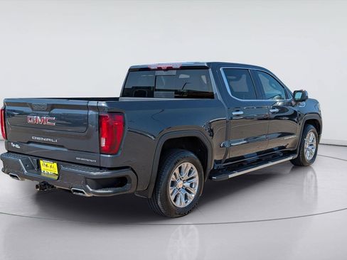 Used 2021 GMC Sierra 1500 Denali w/ Technology Package AWD/4WD image 5