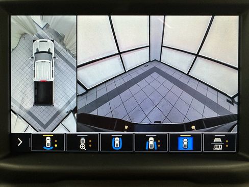 Certified 2023 Chevrolet Silverado 2500 LTZ w/ LTZ Premium Package image 31