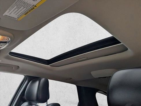 Used 2017 Dodge Durango GT w/ Premium Group image 16