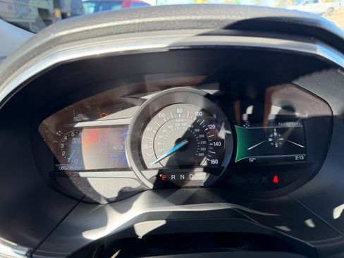 Used 2019 Ford Edge Titanium w/ Equipment Group 301A image 17