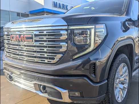 Used 2024 GMC Sierra 1500 Denali w/ Technology Package AWD/4WD image 13