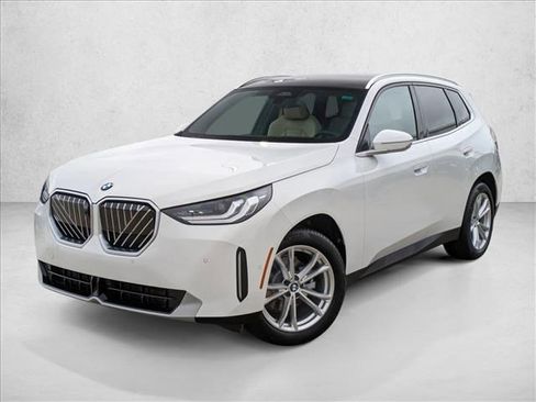 Used 2025 BMW X3 xDrive30i w/ Premium Package image 1