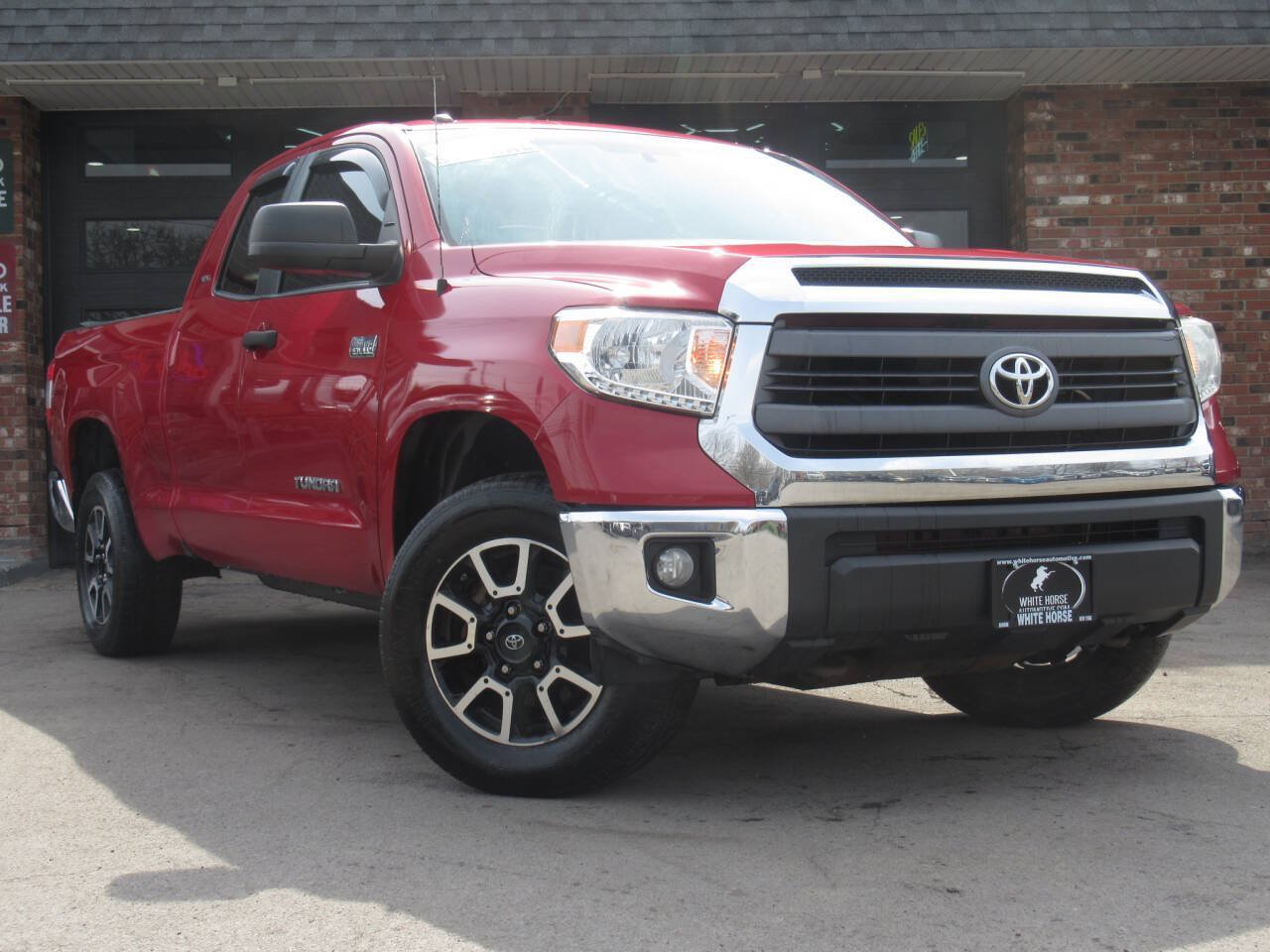 Used 2014 Toyota Tundra SR5 w/ TRD Off Road Package AWD/4WD image 1