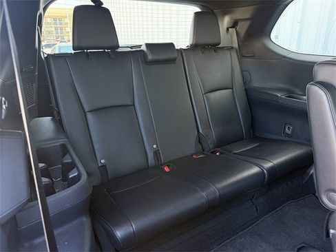 Used 2025 Toyota Grand Highlander AWD Hybrid image 34