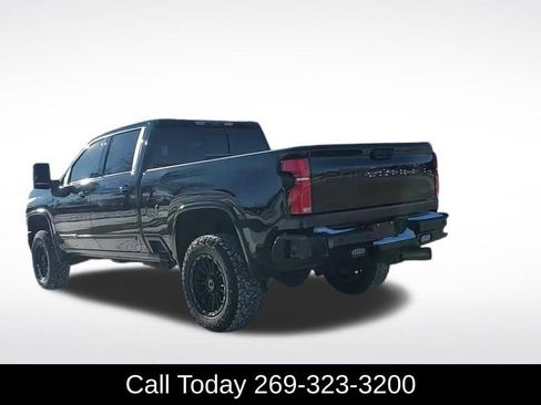 Used 2024 Chevrolet Silverado 2500 High Country w/ Technology Package image 5