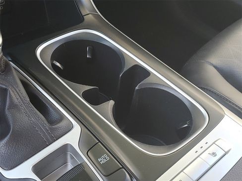 Certified 2023 Kia Carnival LX image 22