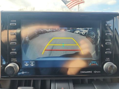 Certified 2020 Toyota RAV4 XLE w/ Convenience Package image 17