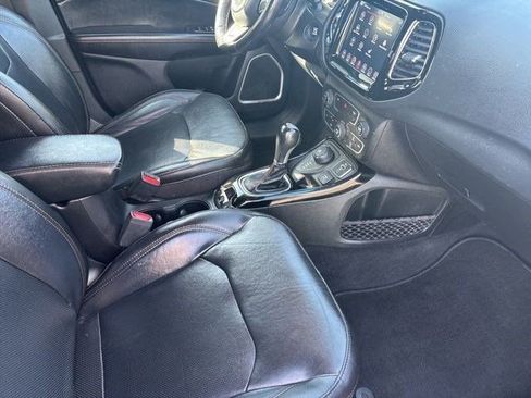 Used 2019 Jeep Compass Limited image 38