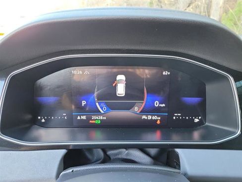 Used 2025 Volkswagen Jetta SE image 16