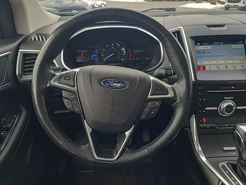 Used 2017 Ford Edge Titanium w/ Technology Package image 13