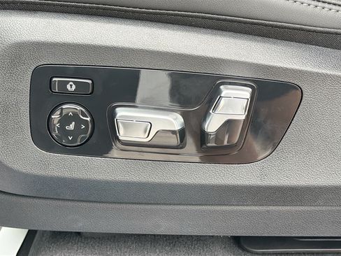 New 2026 BMW X5 xDrive50e w/ Climate Comfort Package AWD/4WD image 24