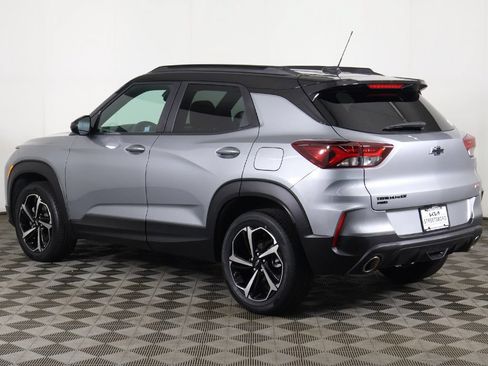 Used 2023 Chevrolet TrailBlazer RS w/ Technology Package AWD/4WD image 10