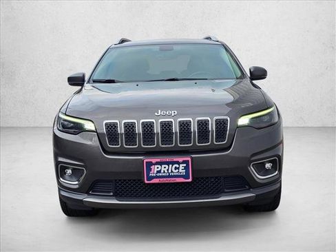 Used 2019 Jeep Cherokee Limited image 8