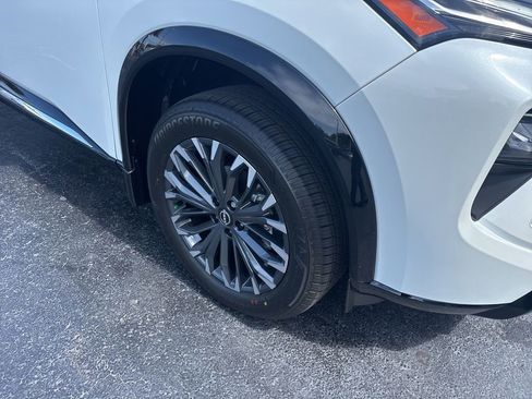 Used 2026 Nissan Rogue Platinum AWD/4WD image 9