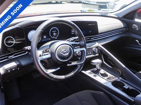 Used 2023 Hyundai Elantra SEL w/ Convenience Package FWD image 22