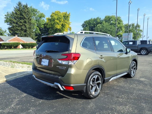 Used 2022 Subaru Forester Touring AWD/4WD image 7