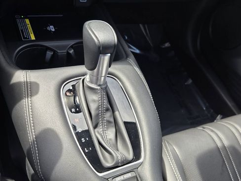 Certified 2024 Honda HR-V EX-L image 18