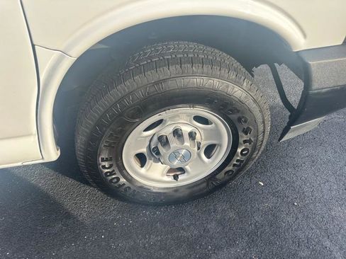 Used 2021 Chevrolet Express 2500 Extended w/ Driver Convenience Package image 24