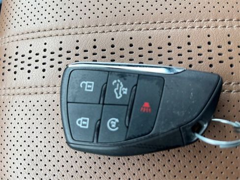 Used 2025 Chevrolet Silverado 1500 High Country image 39