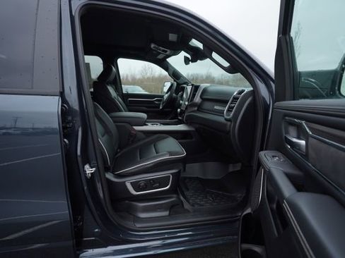 New 2026 RAM 1500 Laramie AWD/4WD image 18