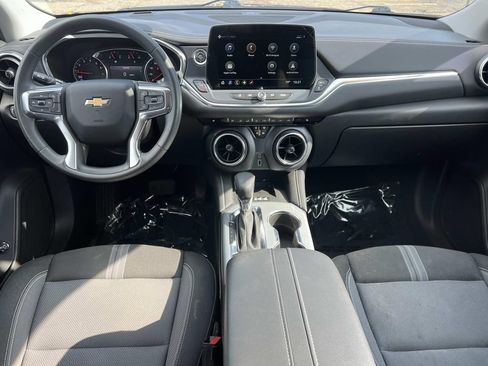Used 2023 Chevrolet Blazer LT w/ Convenience Package AWD/4WD image 3